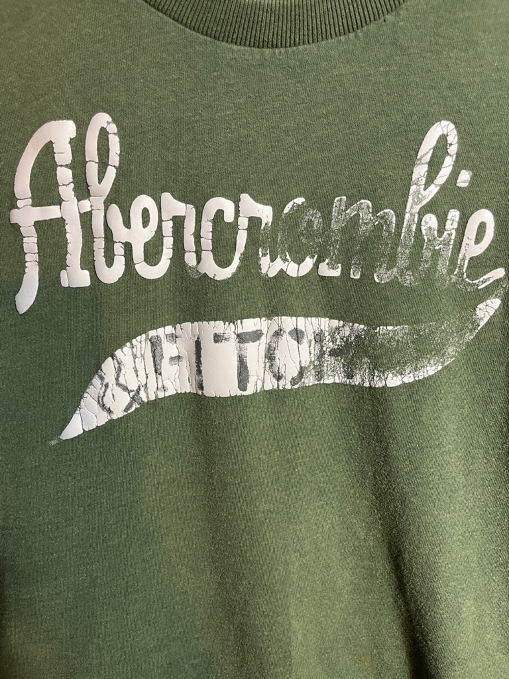 Abercrombie & Fitch Olive Green Logo Crew Tee - Picture 2 of 7